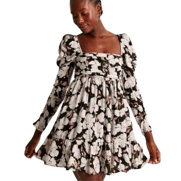 Abercrombie & Fitch Dresses & Skirts - Abercrombie & Fitch Black White Floral Ruched Long Sleeve Mini Dress Size L Tall